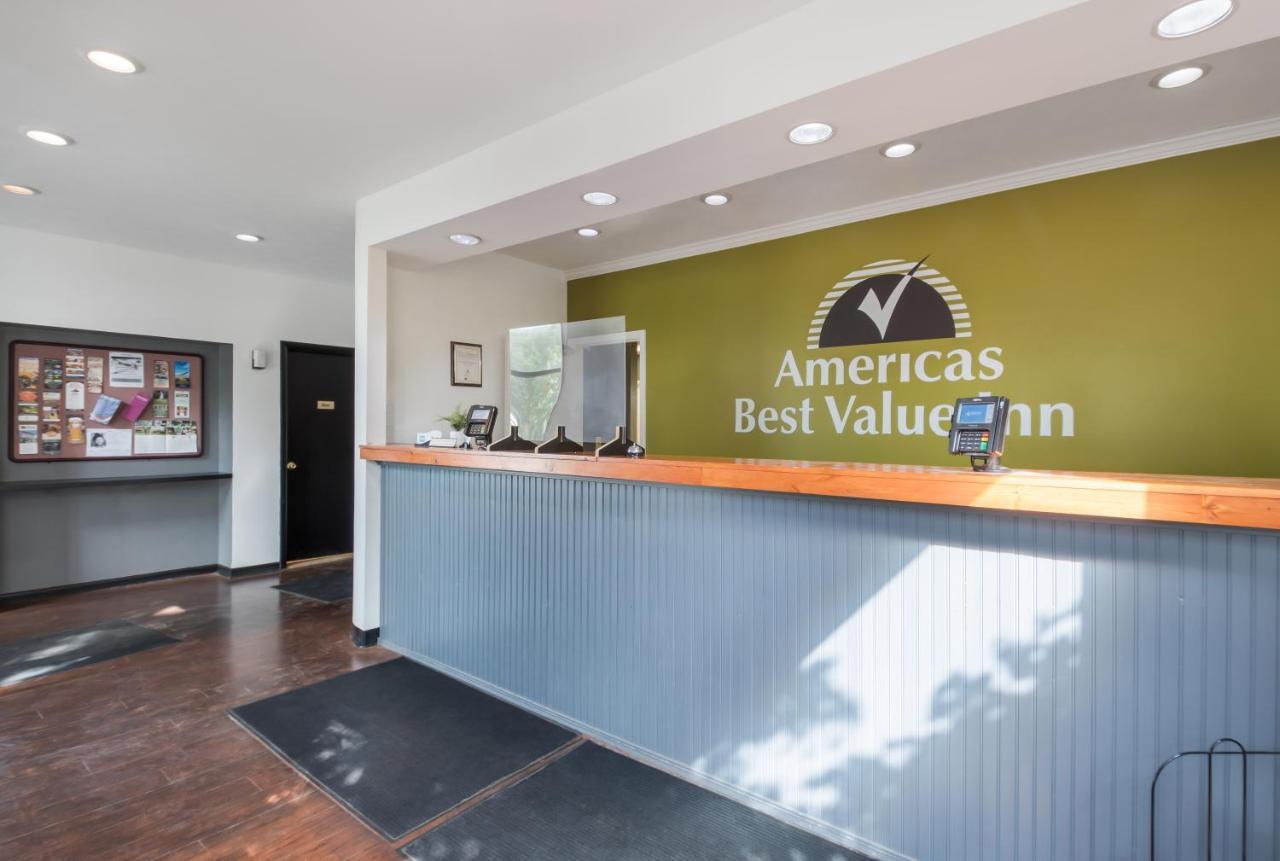 Americas Best Value Inn-Painted Post Ngoại thất bức ảnh