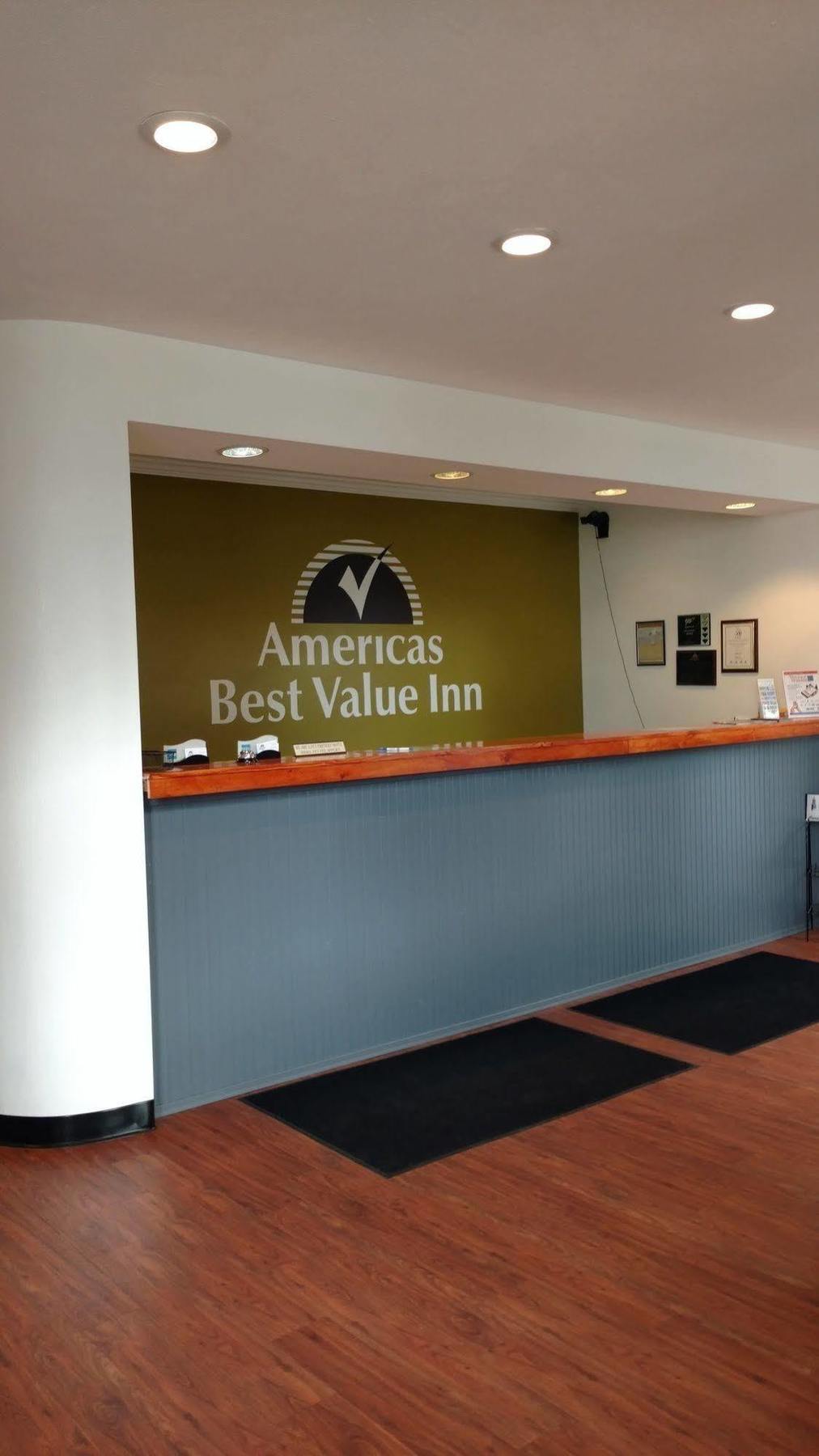 Americas Best Value Inn-Painted Post Ngoại thất bức ảnh