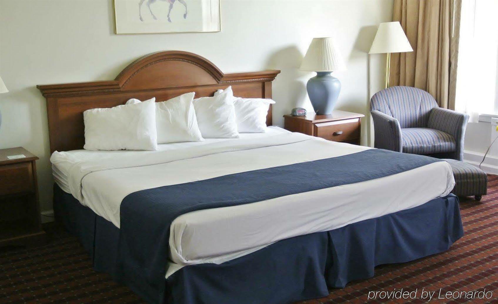 Americas Best Value Inn-Painted Post Ngoại thất bức ảnh